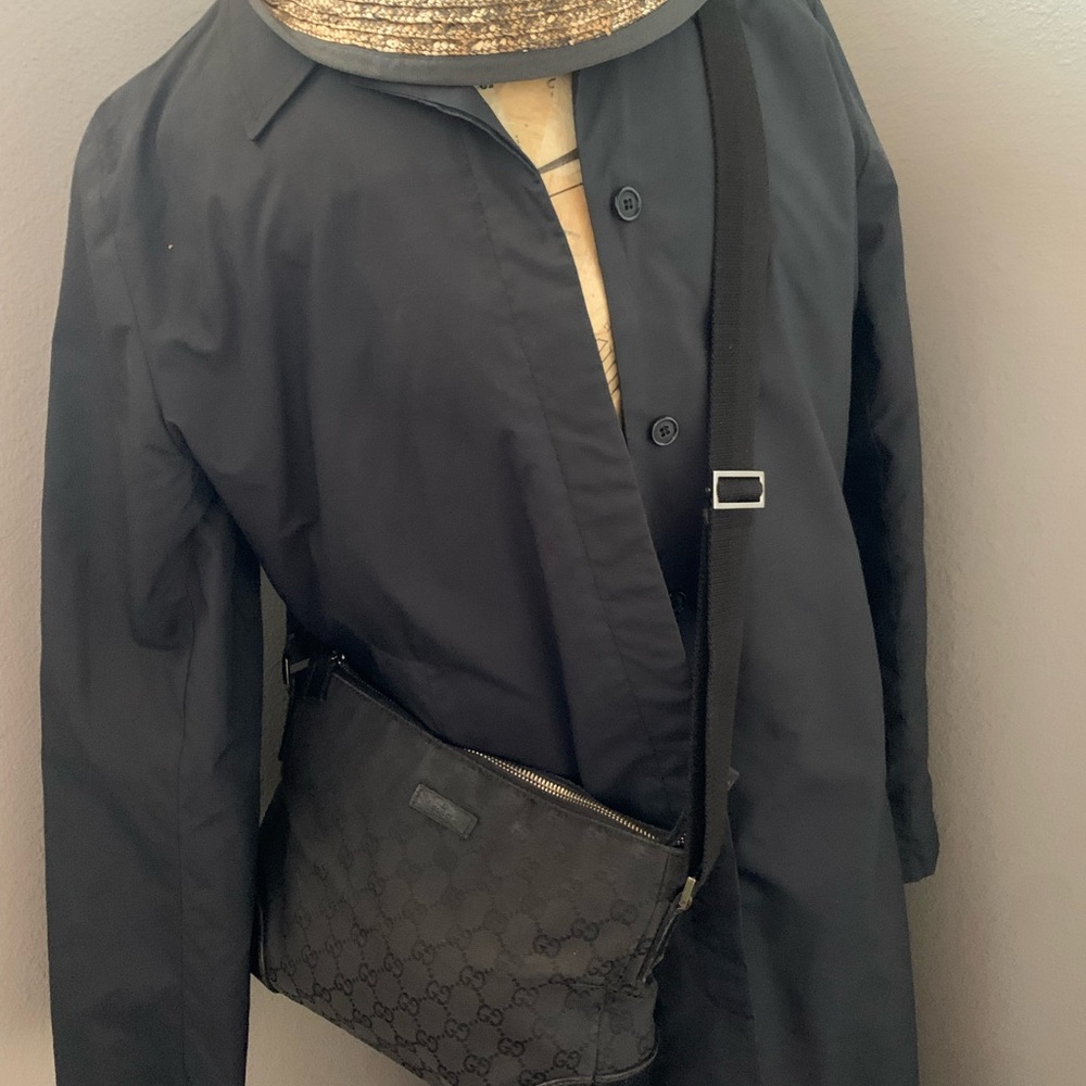 Gucci Black Monogram Messenger Bag - Picture 16 of 16